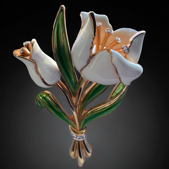 Ari D. Norman White Tulip Brooch - Picture 4 of 11